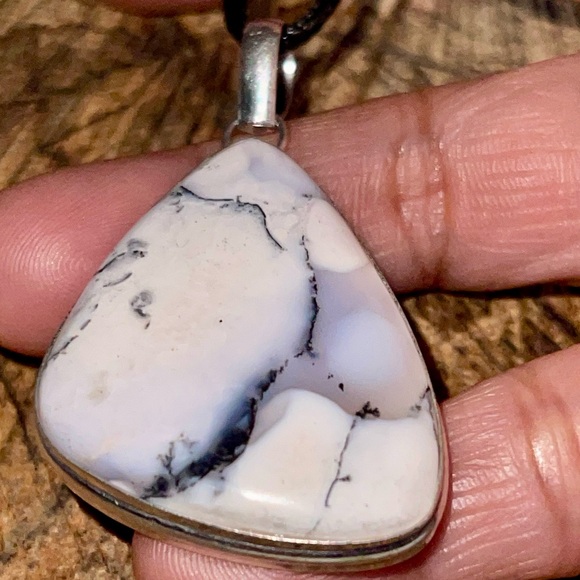 Dendritic Agate Pendant 2" - Picture 7 of 9
